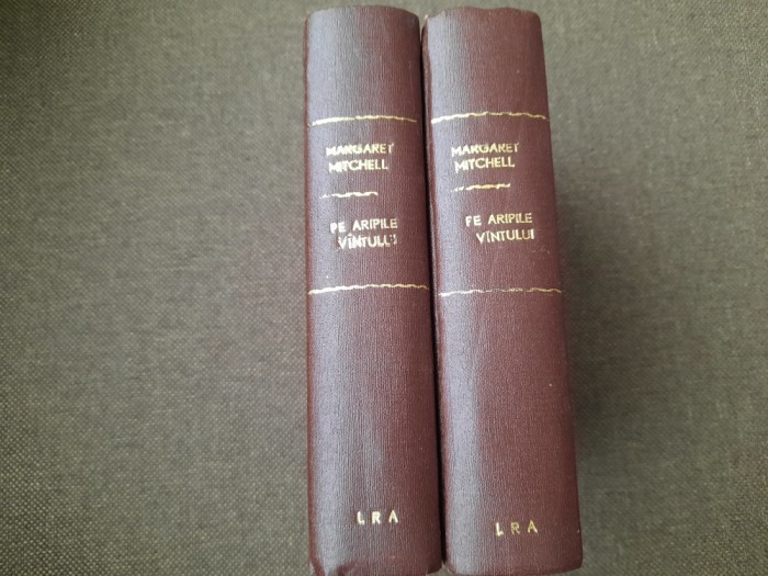 Pe aripile vantului - 2 vol - Margaret Mitchell - LEGATA