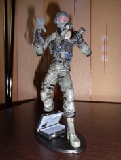 Figurina Hunk 18 cm Resident Evil NECA foto