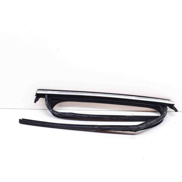 Chedar geam ușă st&acirc;nga spate AUDI Q5 FY 2021 OEM: 80A837431C