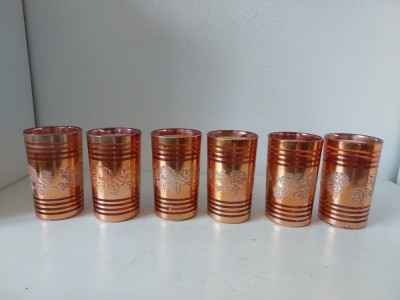 Set 6 pahare sticla vintage Made in Korea, deosebite, 11cm inaltime x 6cm diametru foto