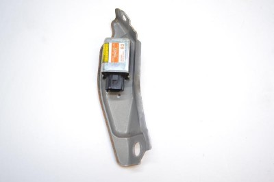 Senzor de impact dreapta spate LEXUS GS III GRS19_, UZS19_, URS19_ 2007 OEM: 89833-30020,187900-1771 2595897 foto