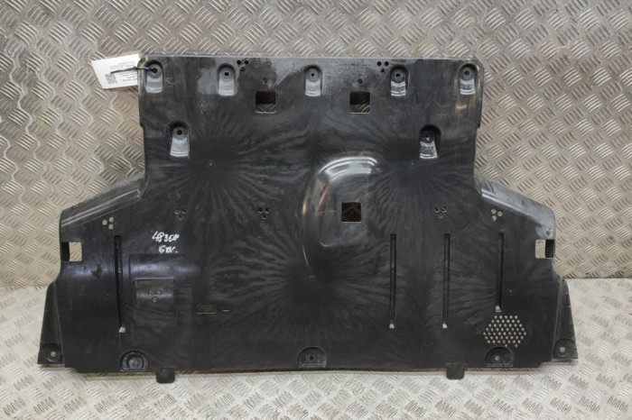 Scut motor central spate BMW iX1 U11 BEV 2024 OEM: 9450504 28240189