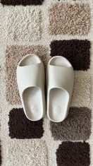 Yeezy Slide foto
