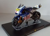 Macheta Yamaha YZR-M1 Valentino Rossi Campion MotoGP 2009 - Altaya 1/18