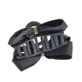 Cleste de par fundita neagra