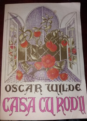 CASA CU RODII OSCAR WILDE foto