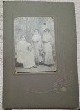 Fotografie pe carton, trei prietene, sfarsit de secol XIX