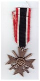Crucea de merit a razboiului germana pentru combatanti, clasa a II-a (Kriegsverdienstkreuz, War Merit Cross), fara marcaj