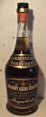 BRANDY GRAN RISERVA MAGNOBERTA MULTI 7 ANI, L. 1 GR. 40 ANI 70/80 foto