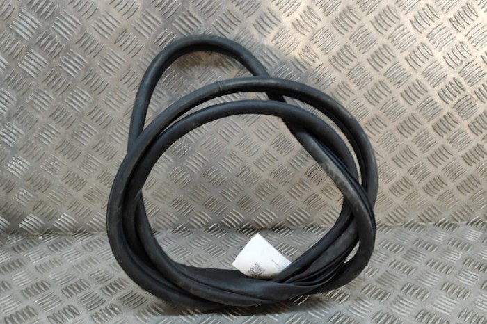 Garnitura ușă dreapta spate KIA EV6 CV 2022 OEM: 83120-CV000 | 25831556
