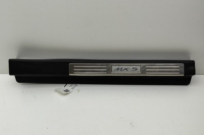 Ornament prag interior dreapta față MAZDA MX-5 III NC 2005 OEM: NE5168710,NE8568710 31354648 foto