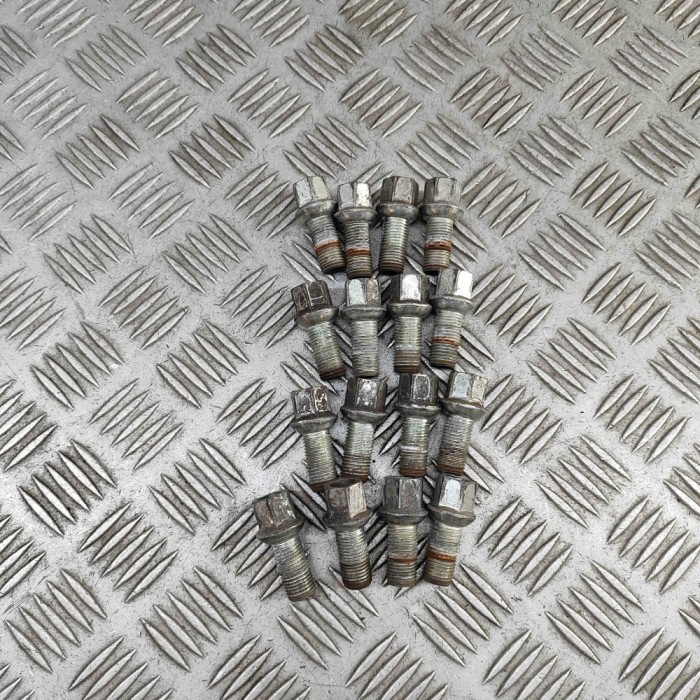 Set prezoane roata AUDI A1 8X1, 8XK 2015 OEM: WHT002437 31648200