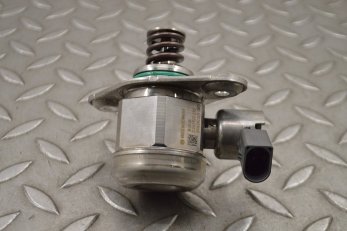 Pompa de combustibil MERCEDES-BENZ A W176 2014 OEM: Hatchback | 14869658