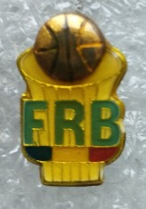 Insignă originală Federația Rom&amp;acirc;nă de Baschet foto