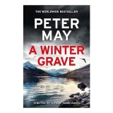 Cumpara ieftin Winter Grave