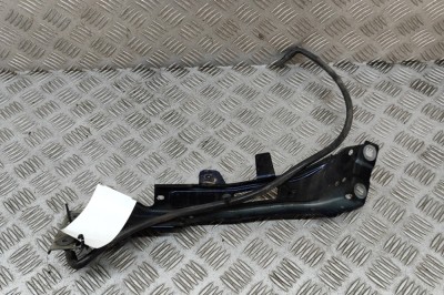 Suport aripa dreapta față AUDI A5 F53 2017 OEM: 8W6821132B 31223087 foto