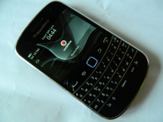 Smartphone BlackBerry Bold Touch 9900 + incarcator si husa foto