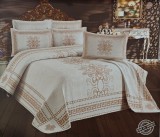 Cumpara ieftin Set Cuvertura Pat Eleganta , Cuvertura Pat (240x260) + 2 Fete Perna (60x80)