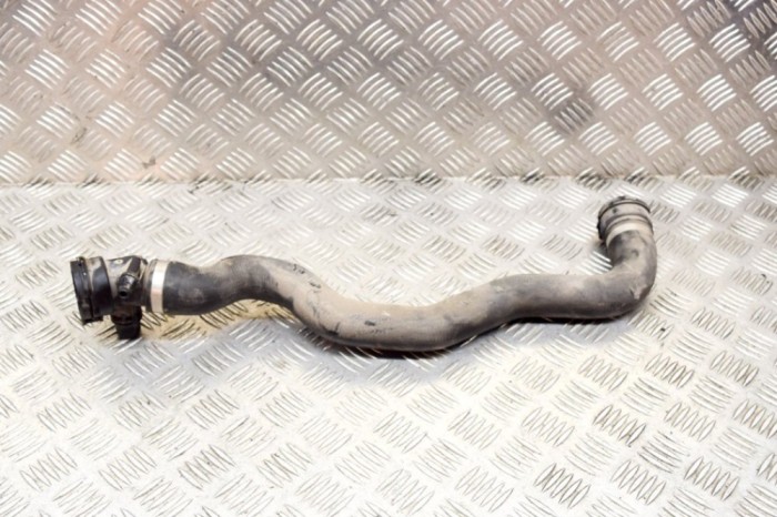 Furtun de lichid de răcire BMW 3 F30, F80 2013 OEM: 7811127 13874635