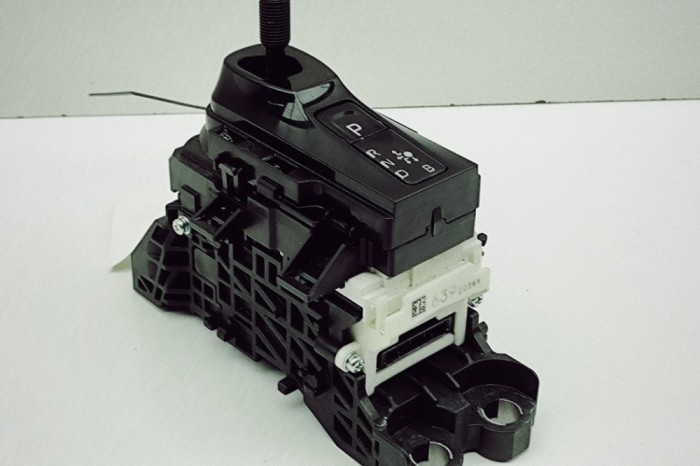 Timonerie cutie de viteze TOYOTA PRIUS _W6_ 2023 OEM: Hatchback | 30920577