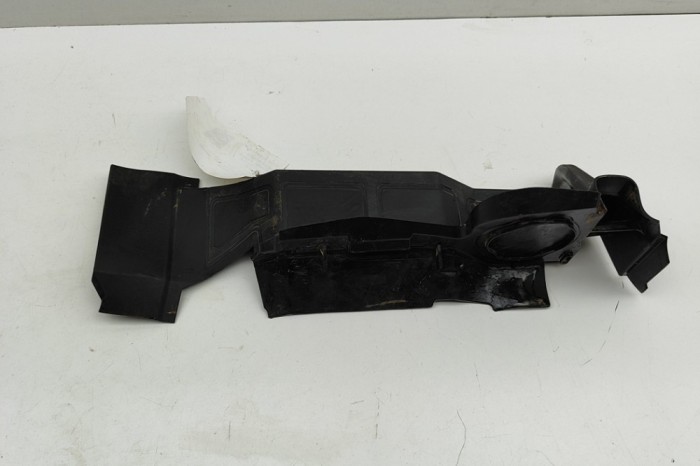 Aripa de plastic st&acirc;nga față AUDI A5 Avant 2024 OEM: 8B3821169 | 31880385