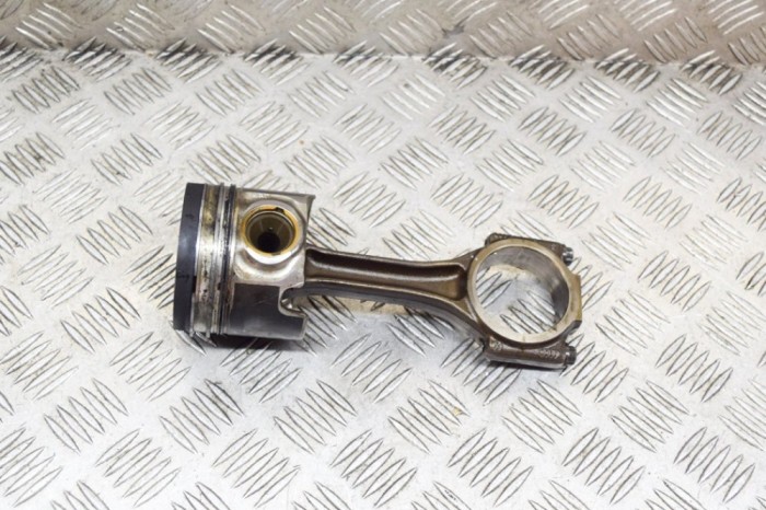 Piston VW PASSAT B6 3C2 2006 OEM: 03G107065J,038198401D 14195561