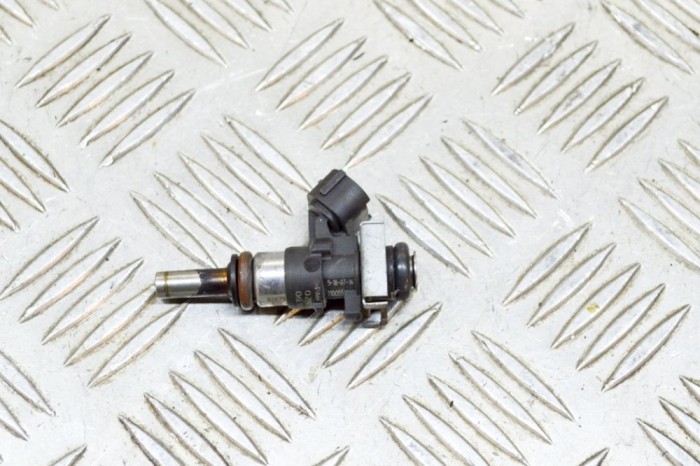 Injector de combustibil AUDI A3 Limousine 8VS, 8VM 2015 OEM: 06L906031A,0280158266 | 12447452