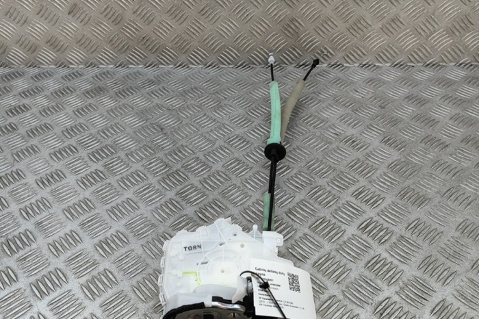 &Icirc;ncuietoare ușă dreapta spate MAZDA CX-30 DM 2023 OEM: DFT9-72-310B 29508267