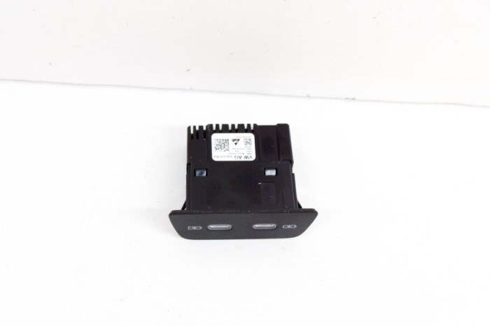 USB VW ID.3 E11 2022 OEM: 2G6035954 21236400
