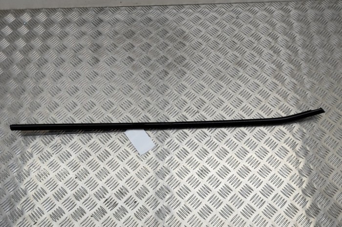 Chedar geam ușă dreapta față BMW X1 F48 2017 OEM: 7410462,51337410462 23506192