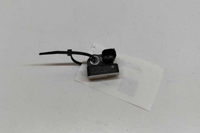 Senzor de impact dreapta față PORSCHE 718 BOXSTER 982 2019 OEM: 99160611100 31303998