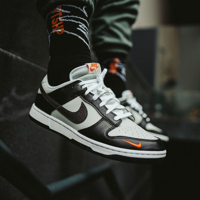 NIKE DUNK LOW foto