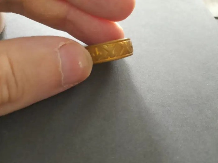 Inel Viking cu rune, din bronz