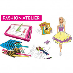Atelier de moda Barbie, 1 papusa Barbie, 1 tablita de desen, accesorii, 4 ani+