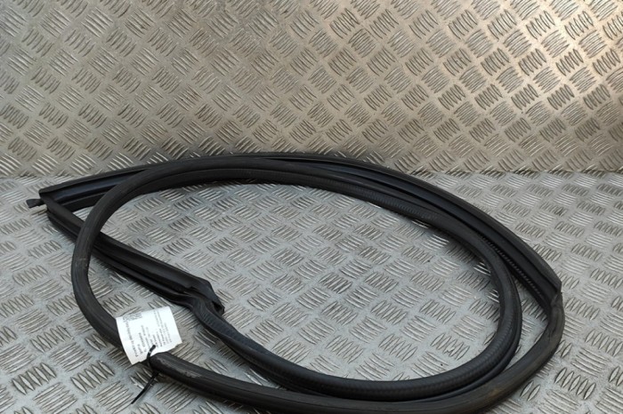 ASTON MARTIN DB7 Coupe 1995 OEM: 77-84316 SKU: 26458414