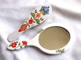 Set Perie Par si Oglinda Handmade, Motiv Traditional Floral, Decorat Manual, 25/21cm, Albastru, Galben, Rosu