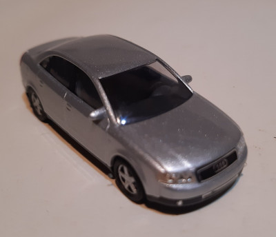 Audi A 4, 1/87 foto