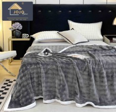Patura cocolino 200x230cm,gofrata cu bordura alba,gri inchis-F066