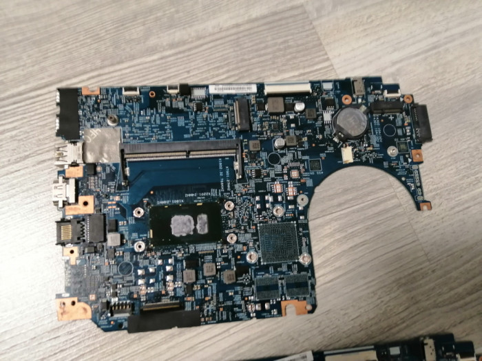 Placa de baza defecta Lenovo ideapad v130 - 15IKB A177
