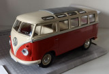 Macheta VW T1 Classic Bus 1962 - Kinsmart 1/24 Volkswagen, 1:24