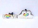 2 x Pin insigna badge Disney Disneyland Paris 2018 Mickey Mouse inima curcubeu Love Heart Rainbow