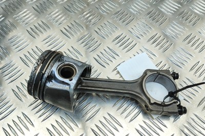 Piston FIAT DOBLO MPV 119_, 223_ 2010 OEM: 73502643,55208624 31521052 foto
