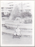 Bnk foto - Ploiesti - parcul din centru - anii `80, Alb-Negru, Romania de la 1950, Cladiri
