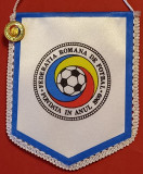 Fanion + insigna-fotbal ROMANIA (Federatia Romana de Fotbal)