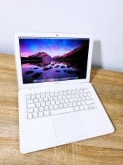 Laptop Apple MacBook Pro White/Alb, DVD-RW, NVIDIA GeForce, Livrare GRATUITA! foto