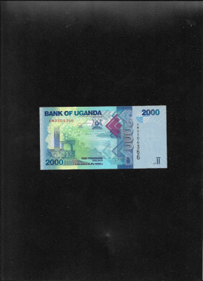 Uganda 2000 shillings shilingi 2010 seria9304366 unc foto