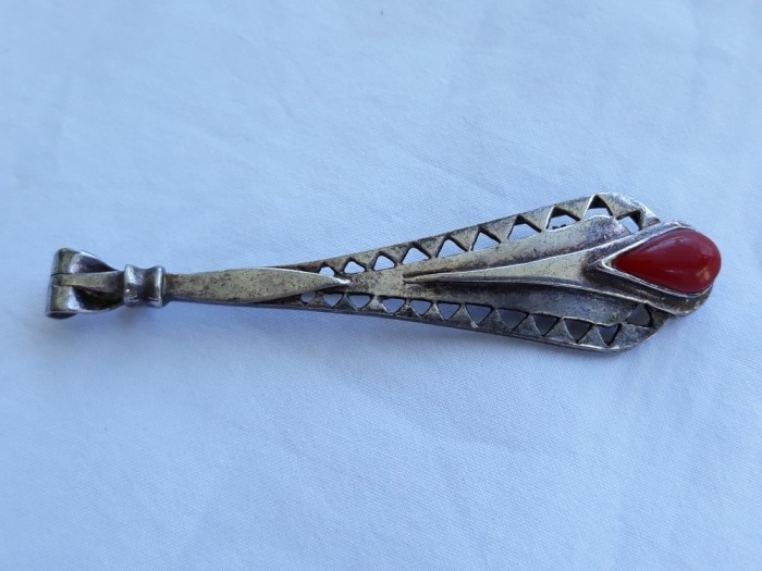 BROSA argint cu CORAL splendida VECHE vintage DE EFECT patina MINUNATA rara