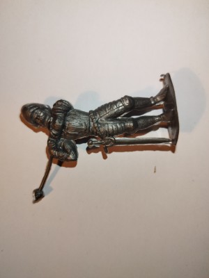 bnk jc Figurina de plastic - Manurba - cavaler medieval foto