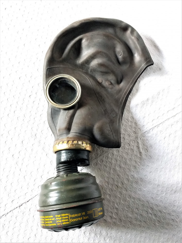 Masca de gaze de colectie, masca de gaze romaneasca cu filtru | arhiva  Okazii.ro