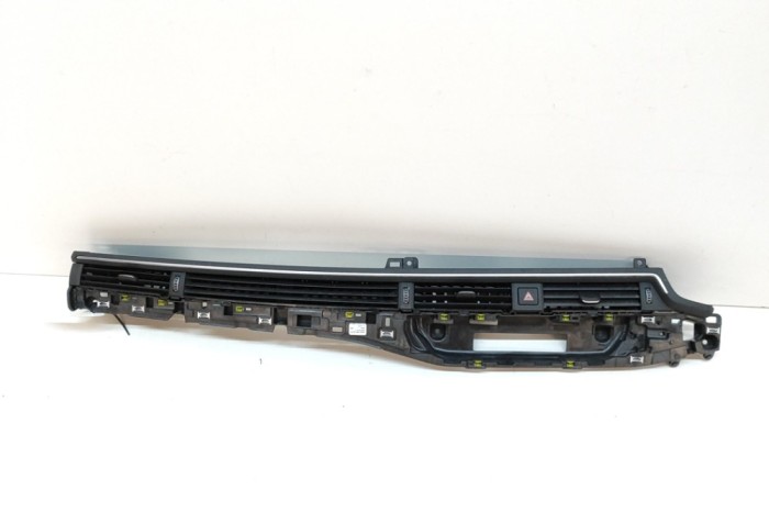 Gura de ventilație planșa de bord AUDI A4 Avant 8W2, B9 2023 OEM: 8W2820902,8W0971659B 24927687